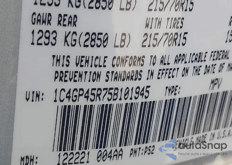 2005 Chrysler Town & Country из США, поврежденный, VIN 1C4GP45R75B101945